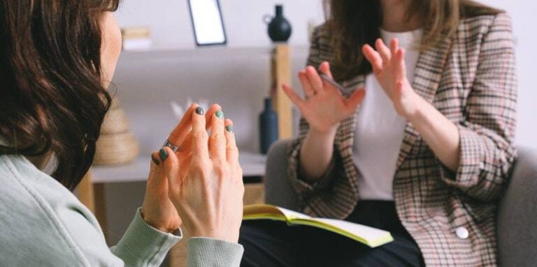 Cómo mejorar habilidades de consejería para terapia efectiva