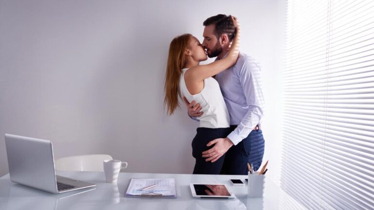 Amor en la oficina: Qué piensan tus colaboradores sobre ello