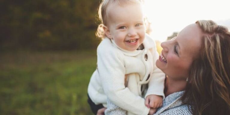 Understanding Attachment Theory: Bowlby’s 4 Stages Explored