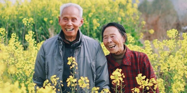 Beneficios de la felicidad respaldados por la investigación