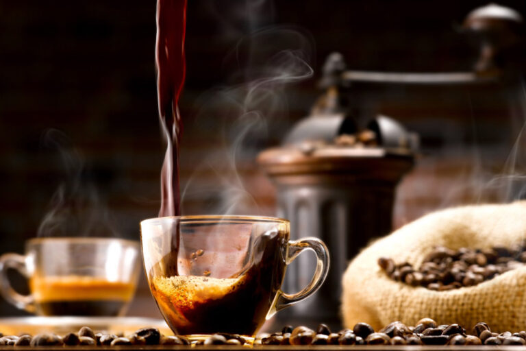 Café: El Elixir Mágico que Transforma Tu Día y Tu Salud