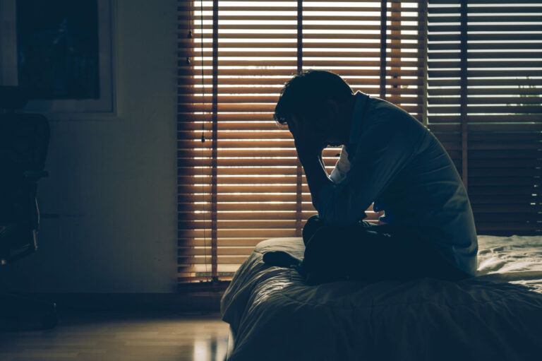 Cómo afecta el duelo por un padre en relaciones adultas