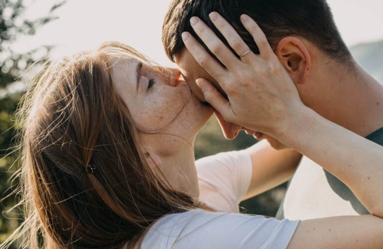 Cómo hacer que un hombre se sienta deseado y amado