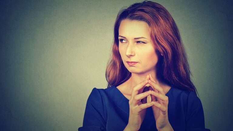 Cómo identificar personas oscuras en tu vida diaria