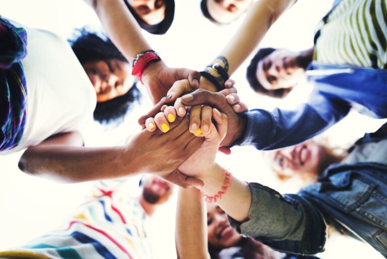 ¿Cuál es el impacto y la importancia del liderazgo en los adolescentes?