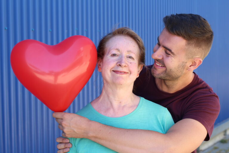 Cuáles son los límites aceptables de edad en parejas