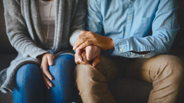 Debo preocuparme por el comportamiento sexual entre hermanos