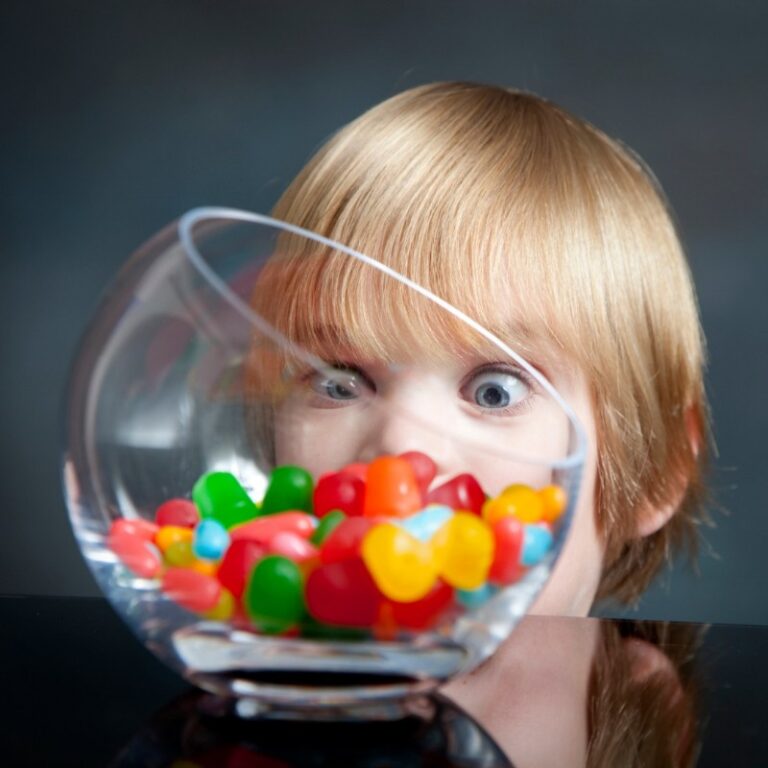 El experimento Marshmallow: 10 formas en que la vida refleja esta prueba