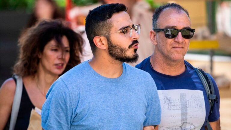 El Timador de Tinder Español: La Ciencia Detrás de la Estafa
