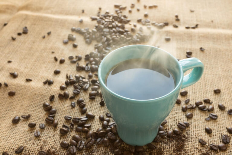 Es cierto que beber café contribuye a vivir más y mejor