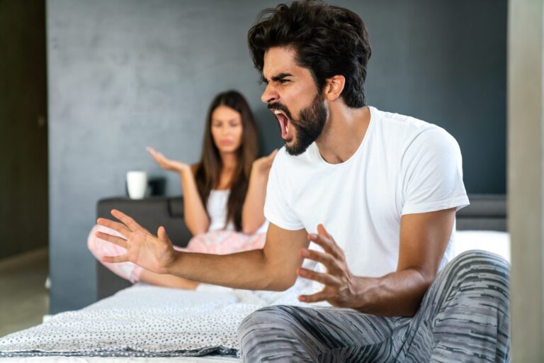 Frustrated Descubre la Emoción Oculta Detrás de Tu Sentir