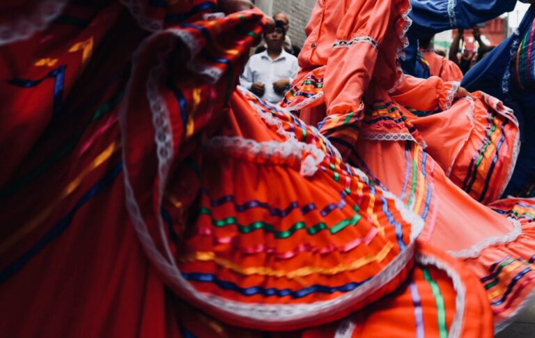 La cultura es lo que nos define: explorando su significado e impacto