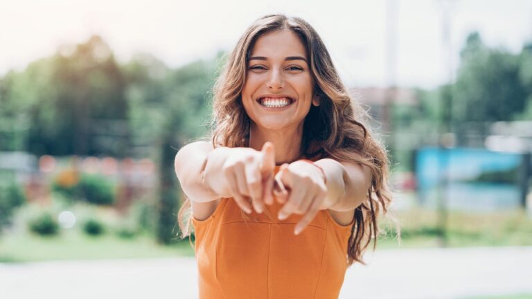 La Risa de las Mujeres: Un Poderoso Vínculo Emocional