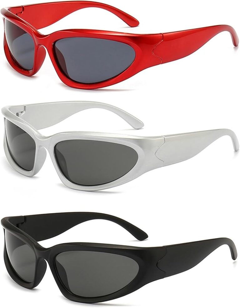 Las gafas de sol geniales aumentan tu atracción.