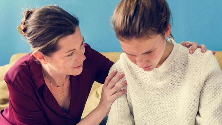 Mentiras adolescentes: Costos, castigos y cómo abordarlas