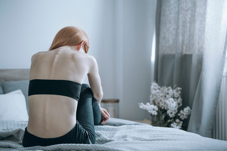 Mujeres anoréxicas: incomodidad con la cercanía e intimidad