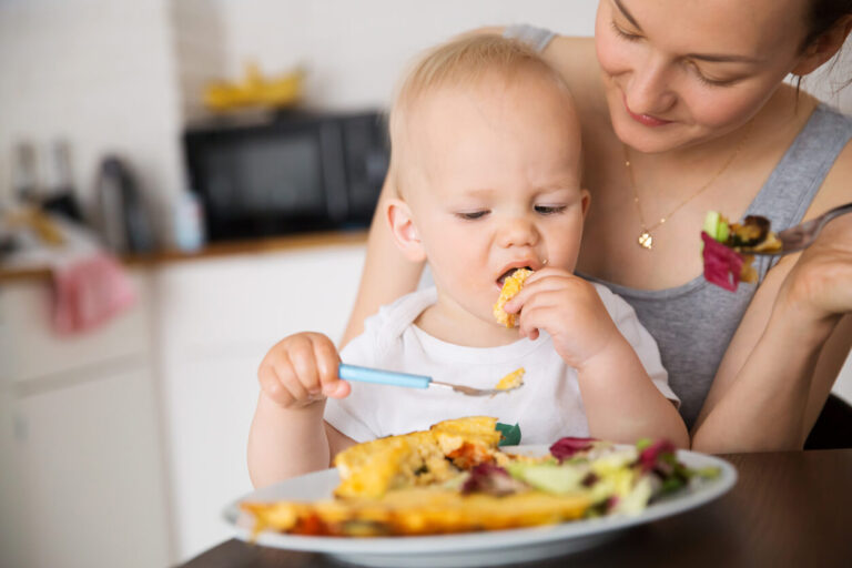 Nuevo Enfoque de Alimentación Intuitiva para Padres e Hijos
