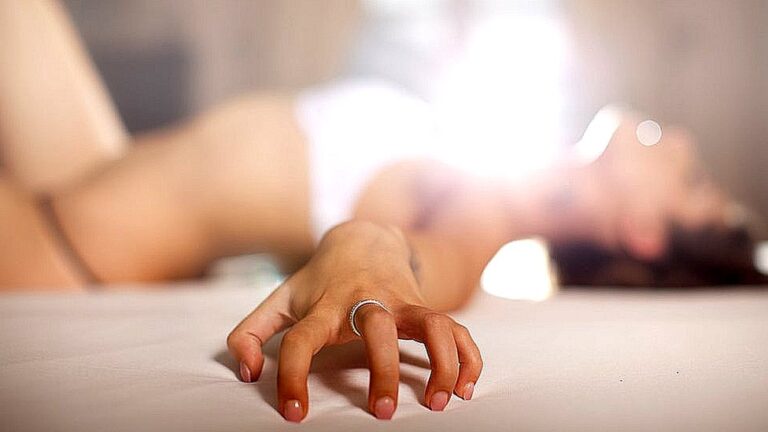 Por qué las mujeres fingen durante el sexo Conoce 6 razones