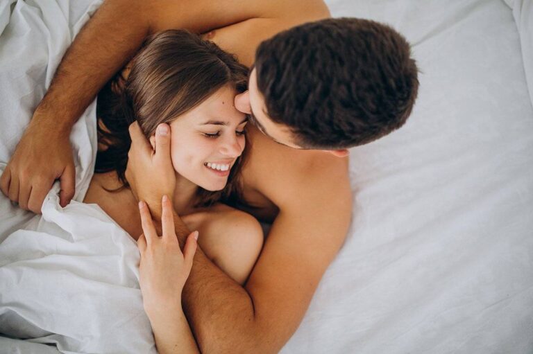 Por qué las mujeres jóvenes eligen hacer el amor