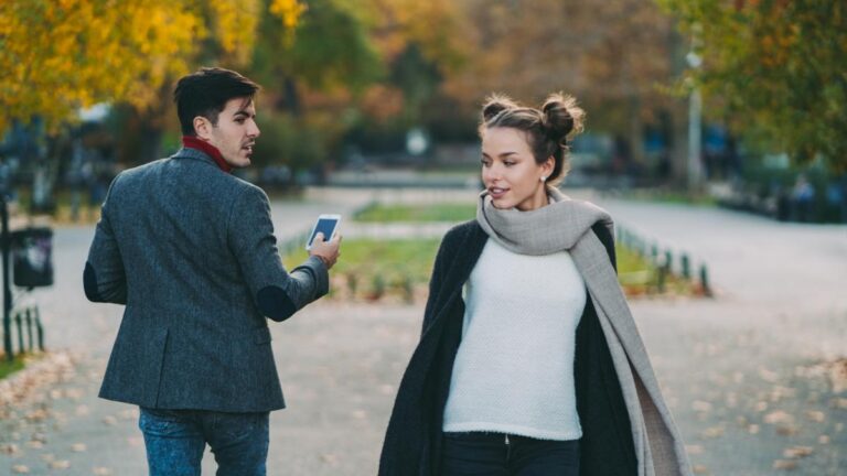 Señales de que le interesa: Claves para Reconocer su Atracción