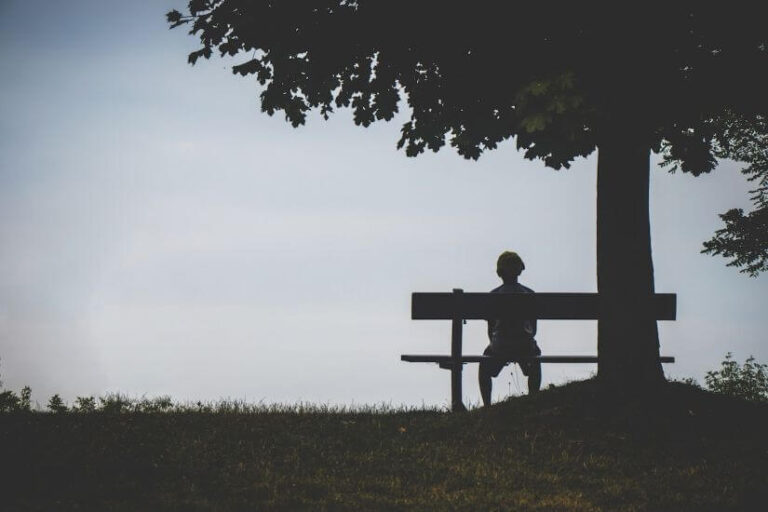 Te sientes vacío 7 señales de un vacío emocional profundo